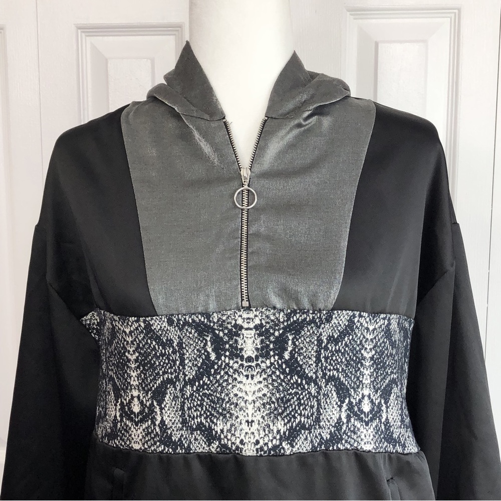 Zara Basic Black & Silver Metallic Snakeskin Prin… - image 2